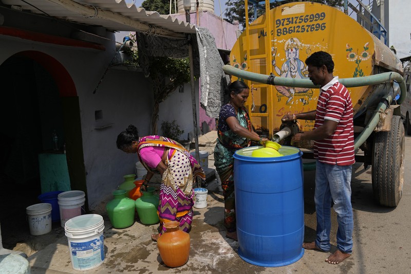 Bengaluru atau Bangalore di India tengah dihadapkan dengan kekeringan. (AP/Aijaz Rahi) Bengaluru atau Bangalore di India tengah dihadapkan dengan kekeringan. (AP/Aijaz Rahi)