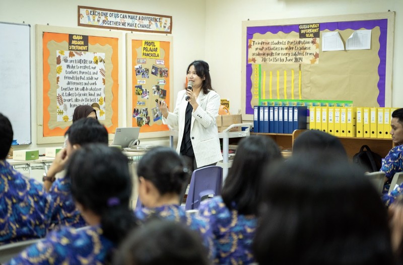InvestasiKu Memperkuat literasi keuangan kepada sekolah perkumpulan mandiri. (Dok. InvestasiKu) InvestasiKu Memperkuat literasi keuangan kepada sekolah perkumpulan mandiri. (Dok. InvestasiKu)