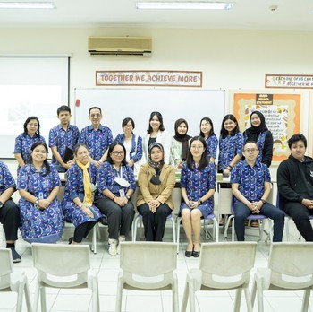 InvestasiKu Perkuat Literasi Keuangan di Sekolah Perkumpulan Mandiri