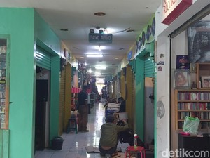 Menyelami Keheningan di Pasar Harta Karun Cikapundung
