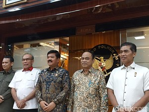 Menko Polhukam Rapat Bareng Menkominfo, Bahas Isu Pasca-Pemungutan Suara