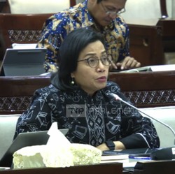 Dicecar DPR Soal Makan Siang Gratis, Begini Jawab Sri Mulyani!