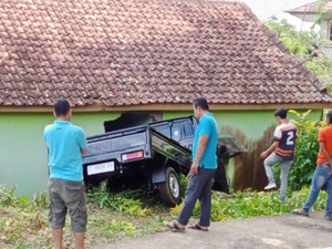 Apesnya Wahyudi Saat Belajar Nyetir, Tak Bisa Belok Lalu Tabrak Rumah