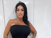 Model Seksi OnlyFans Bangkrut, Terlilit Tagihan Rp 15 M