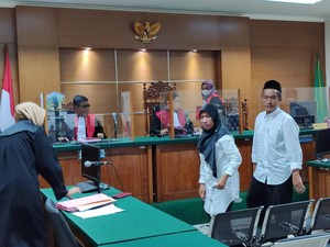 Pasutri di Lebak Didakwa Memeras Perusahaan Tambak demi Jadi Kades Lagi