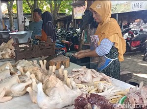 Harga Daging Ayam di Sumenep Tembus Rp 45 Ribu