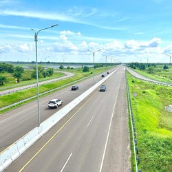 Buat yang Mudik ke Sumatra, Tarif Ruas Tol Ini Resmi Naik