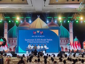 Wapres Maruf Amin Berikan Santunan ke 3.333 Anak Yatim