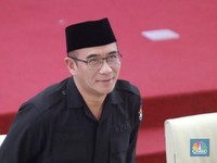 Jokowi Berhentikan Tidak Hormat Hasyim Asy'ari Sebagai Anggota KPU