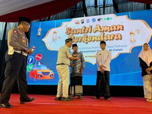 Korlantas dan Jasa Raharja Ajak Santri Tertib Berlalu Lintas di Bulan Ramadan