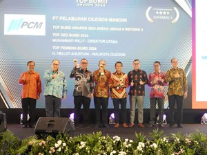 Walkot dan 2 BUMD Cilegon Raih Penghargaan Top BUMD Awards 2024