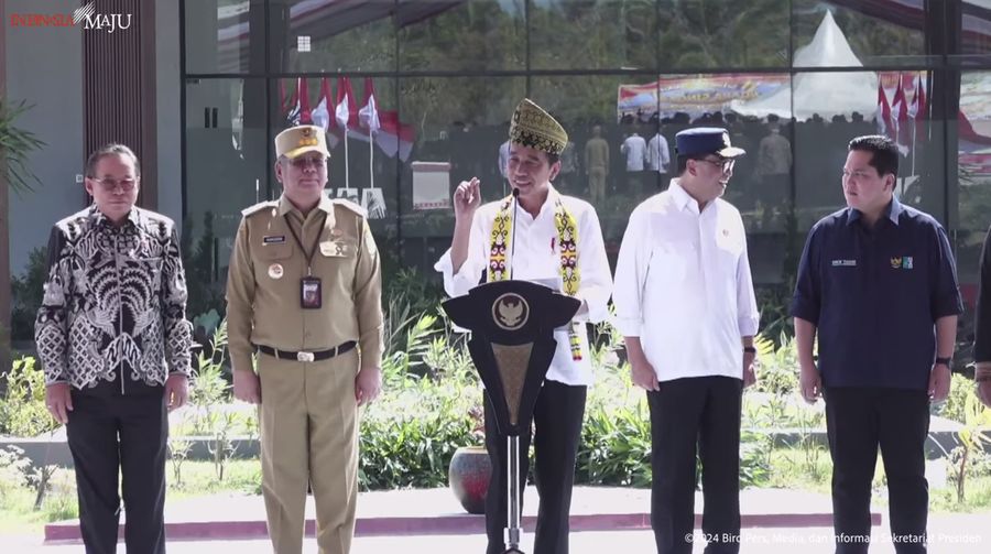 Presiden Jokowi Resmikan Bandar Udara Singkawang, Kalimantan Barat, Rabu (20/3/2024). (Tangkapan Layar Youtube Sekretariat Presiden)
