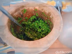 Olahan Sambal Palanding, Segar Disantap Usai Berbuka