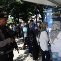 Penampakan Mobil Kas Keliling Bank Indonesia Diserbu Warga