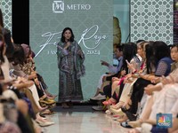Anita Tanjung Bangga Hadirkan Karya Desainer di METRO Festive Raya