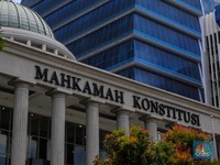 Hakim MK Puji Kuasa Hukum Anies Lebih Sabar: Dulu Saya Suruh Keluar