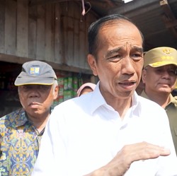 Jokowi Jawab Keluhan UMKM Susah Akses KUR karena Terhambat BI Checking