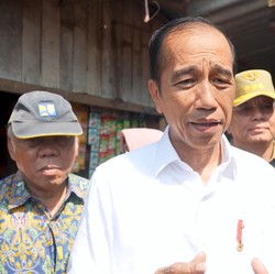 Jokowi Resmikan Jembatan Duplikasi Rp275 M di Kalimantan Barat