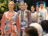 4 Desainer Tampilkan Koleksi Lebaran di METRO Fashion Show