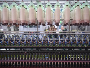 Akankah BUMN Tekstil Jadi Penyelamat Industri yang Terpuruk?