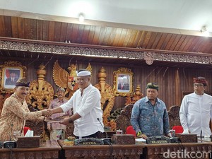 Klaim Ekonomi Meningkat, Pj Bupati Klungkung Soroti Penanganan Sampah