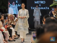 Manis & Romantis, Koleksi Spesial Lebaran di Metro Festive Raya