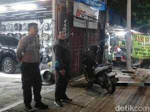 Polisi Cek TKP Usut Aksi Viral Penodongan Pistol Pemobil di Jaksel