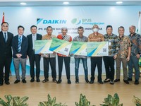 DAIKIN Jadi Korporasi Teratas yang Peduli Pada Pekerja Rentan