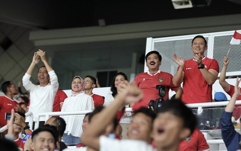 Timnas Indonesia berhasil meraih kemenangan 1-0 atas Vietnam pada lanjutan Kualifikasi Piala Dunia 2026 yang berlangsung di Stadion Utama Gelora Bung Karno (SUGBK), Senayan, Jakarta pada Kamis (21/3/2024) malam. (BAY ISMOYO / AFP) Timnas Indonesia berhasil meraih kemenangan 1-0 atas Vietnam pada lanjutan Kualifikasi Piala Dunia 2026 yang berlangsung di Stadion Utama Gelora Bung Karno (SUGBK), Senayan, Jakarta pada Kamis (21/3/2024) malam. (BAY ISMOYO / AFP)