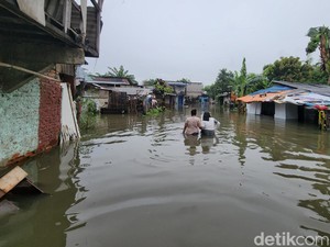 9 RT di Jakarta Barat Masih Kebanjiran, Ketinggian hingga 60 Cm