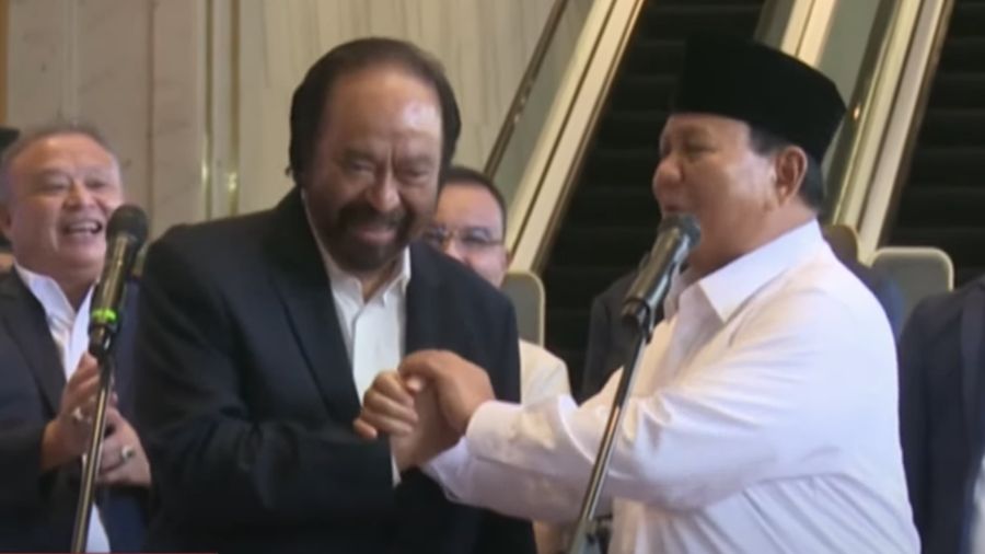 Ketua umum partai NasDem, Surya Paloh dan Ketua umum partai Gerindra Prabowo Subianto di NasDem Tower, Jakarta, Jumat (22/3/2024),  (YouTube/ CNN Indonesia)