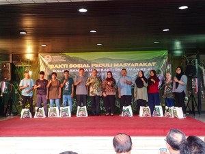 Peringati Hari Bakti Rimbawan, KLHK Bagi 2.600 Paket Sembako ke Masyarakat