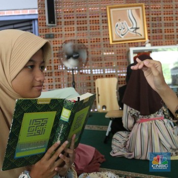 Semangat Santri Tunarungu Belajar Ngaji Gratis, Bikin Bangga