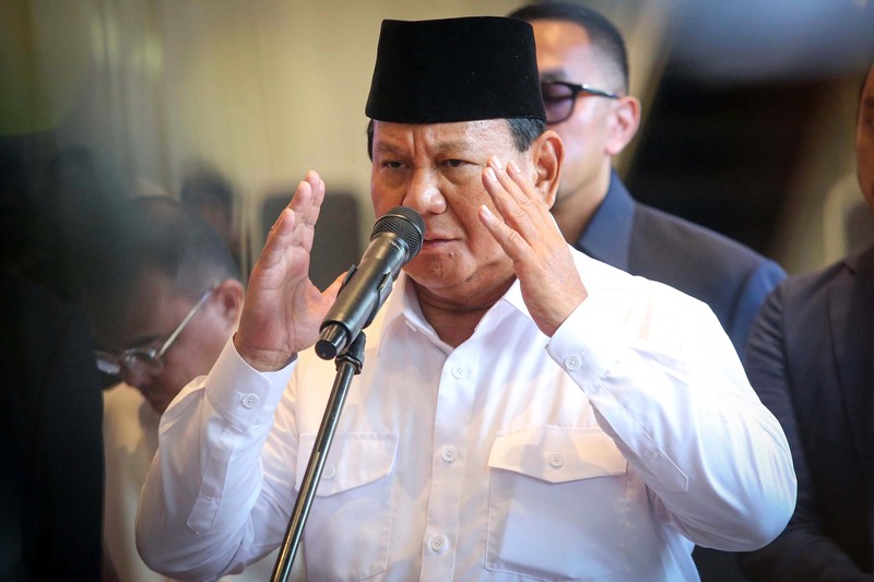 Prabowo Subianto bertemu Ketua Umum Partai NasDem, Surya Paloh, di NasDem Tower. Prabowo disambut langsung oleh Surya Paloh beserta jajaran elite NasDem. (Kurniawan F/detikcom)