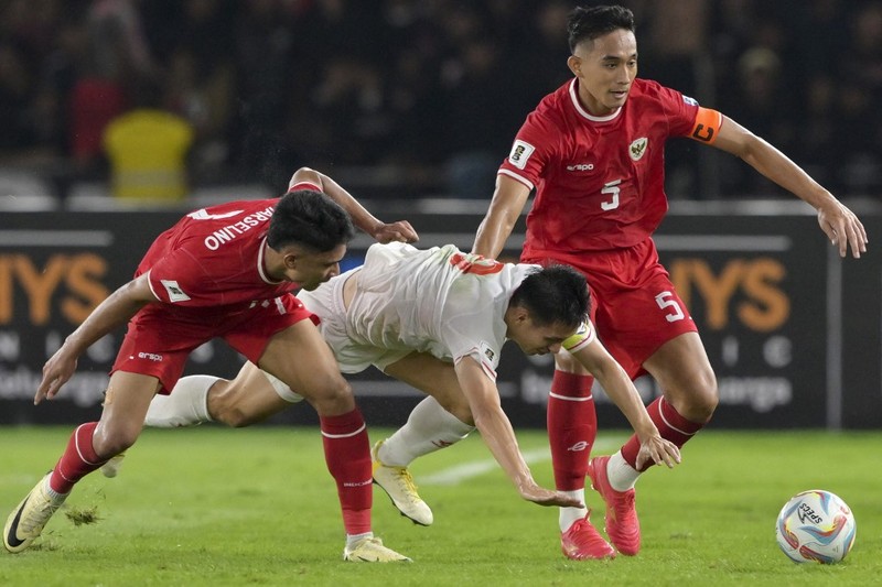 Timnas Indonesia berhasil meraih kemenangan 1-0 atas Vietnam pada lanjutan Kualifikasi Piala Dunia 2026 yang berlangsung di Stadion Utama Gelora Bung Karno (SUGBK), Senayan, Jakarta pada Kamis (21/3/2024) malam. (BAY ISMOYO / AFP) Timnas Indonesia berhasil meraih kemenangan 1-0 atas Vietnam pada lanjutan Kualifikasi Piala Dunia 2026 yang berlangsung di Stadion Utama Gelora Bung Karno (SUGBK), Senayan, Jakarta pada Kamis (21/3/2024) malam. (BAY ISMOYO / AFP)