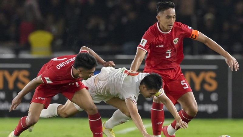 Timnas Indonesia berhasil meraih kemenangan 1-0 atas Vietnam pada lanjutan Kualifikasi Piala Dunia 2026 yang berlangsung di Stadion Utama Gelora Bung Karno (SUGBK), Senayan, Jakarta pada Kamis (21/3/2024) malam. (BAY ISMOYO / AFP)