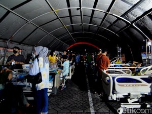 Cerita Keluarga Pasien RS Unair Saat Gempa Tuban, Tuntun Ibu Turun dari Lantai 7