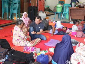Sepekan Mengungsi karena Banjir, Warga Payaman Kudus Mulai Diserang Sakit