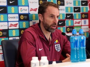 Southgate Jawab Rumor Gantikan Ten Hag di MU