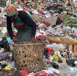 Kisah Nyata! Pemulung asal Jatim Sukses Jadi Miliarder Berkat Cara Ini