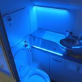 Misteri Cara Kerja Toilet Pesawat Saat Terbang 40.000 Kaki Terpecahkan