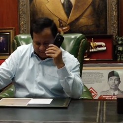 Belum Dilantik, Prabowo Sudah Dibantu Amerika