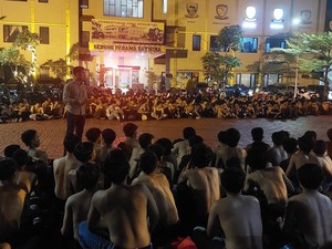 Polisi Tilang 98 Pemotor Terkait Aksi Konvoi Ratusan ABG Bawa Flare di Bogor