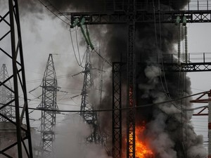 Serangan Tengah Malam Rusia Sasar Infrastruktur Energi Ukraina