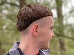 9 Inspirasi Potongan Bowl Cut untuk Pria yang Menarik Perhatian