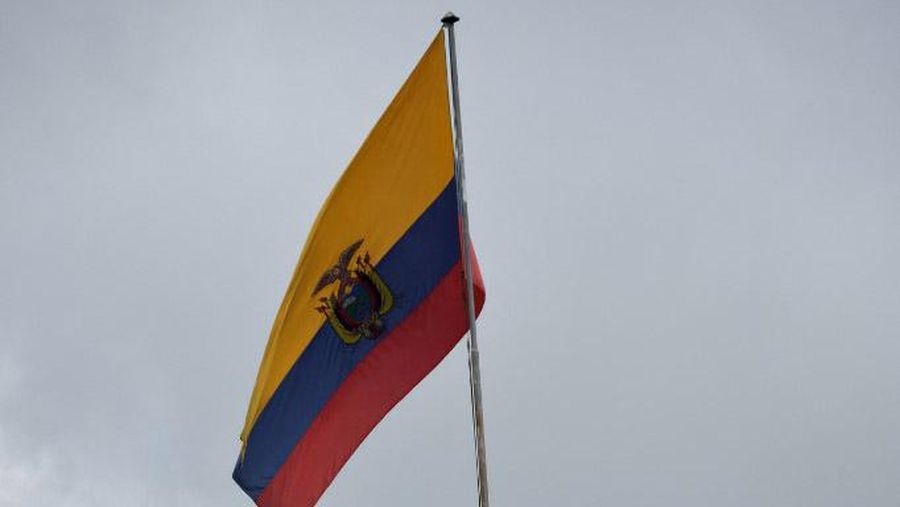 Bendera Ekuador. (Photo by STRINGER / AFP)