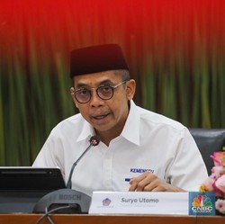 Sisa 2 Bulan Tapi Setoran Masih 76%, Bos Pajak Buka Suara!