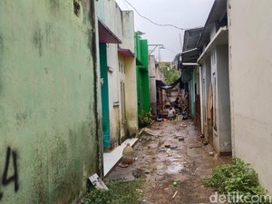 Tanggul Kali Pesanggrahan Jebol, Perumahan di Sawangan Sempat Banjir 1,2 M