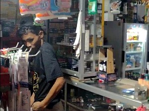 Pria Terekam CCTV Curi Rp 10 Juta-Emas Pemilik Kios di Kendari Ditangkap