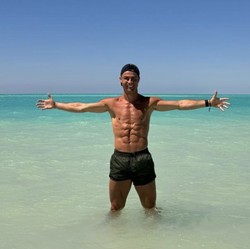 Cristiano Ronaldo ke Indonesia Jadi Tidak? Warga RI Cari di Instagram
